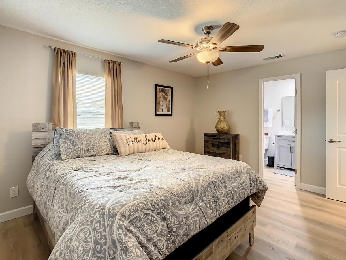 Crown Jewel Of Clearwater 10-15 Min To Beach 5 Min To St Pete Airport 빌라 외부 사진
